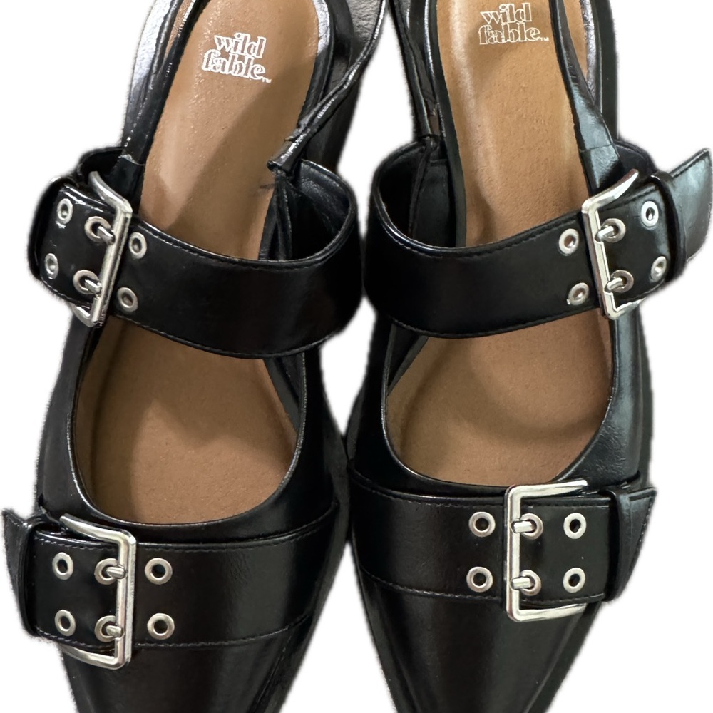 New without tags, Women’s Wild Fable Block Heel, Size 8 Medium Width, Almond toe